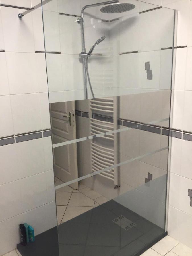 Agreable Appartement A 1Km Du Centre De ลาเตสเตอ-เดอ-บูค ภายนอก รูปภาพ